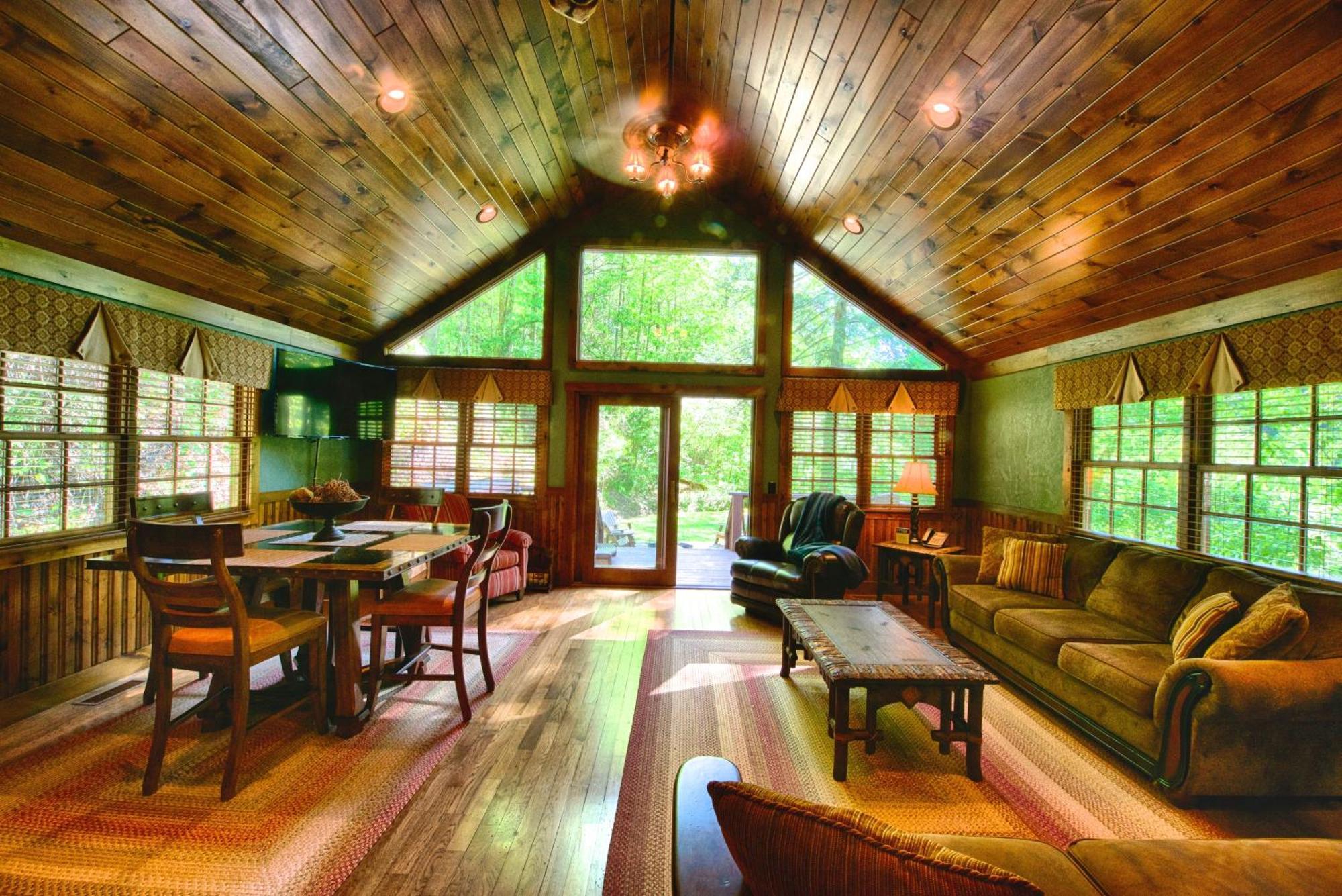 Lodge Historic